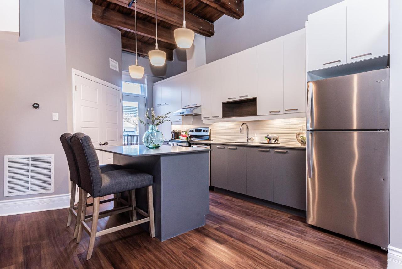 Family Friendly 3-Bedroom Beauty In Le Plateau By Denstays Монреаль Экстерьер фото