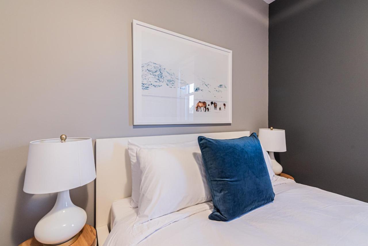 Family Friendly 3-Bedroom Beauty In Le Plateau By Denstays Монреаль Экстерьер фото