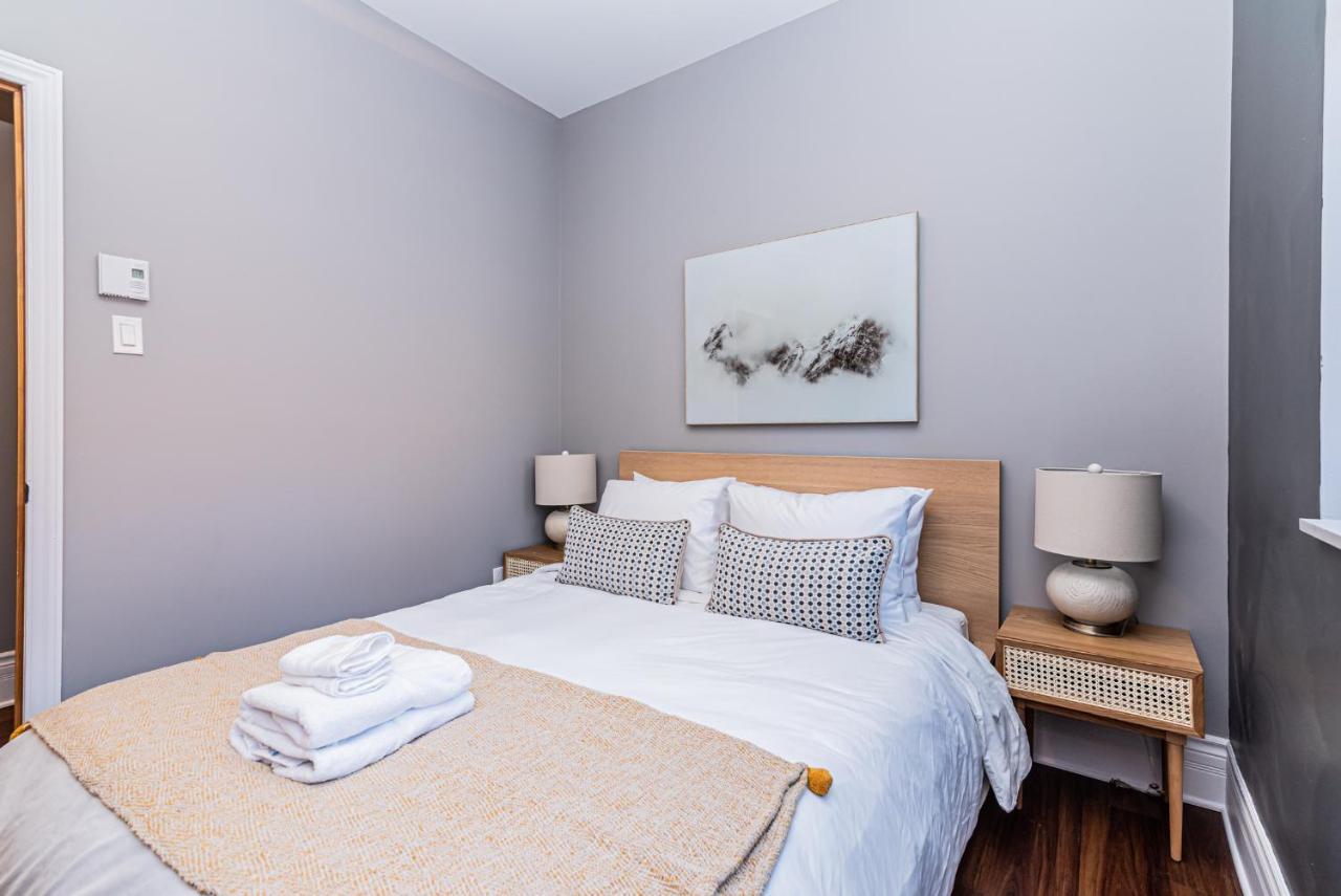 Family Friendly 3-Bedroom Beauty In Le Plateau By Denstays Монреаль Экстерьер фото